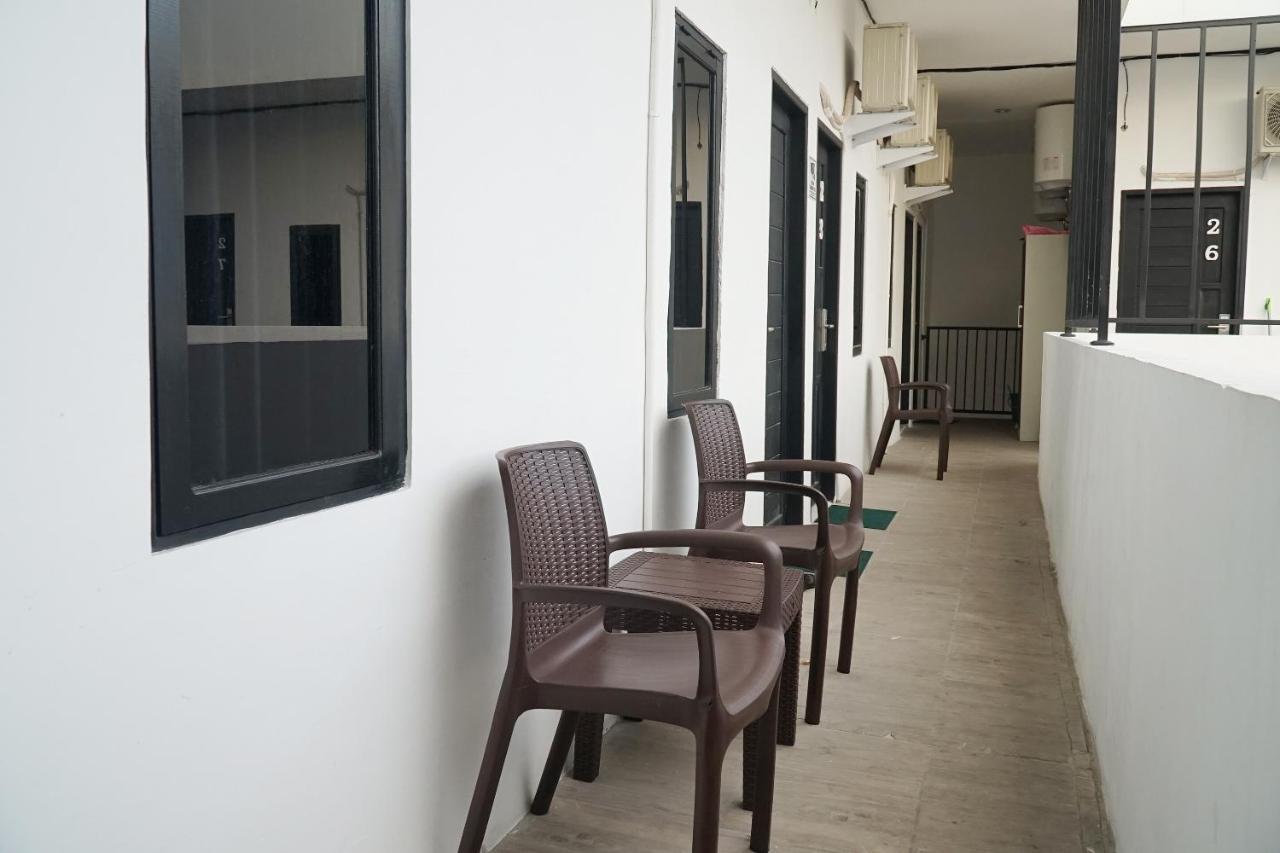 Reddoorz At Sani Guest House Balikpapan エクステリア 写真