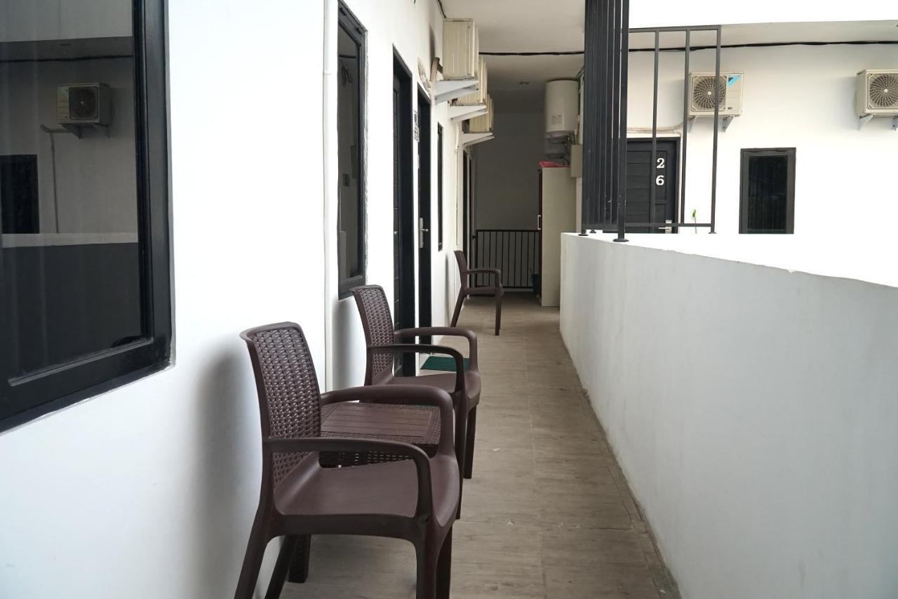 Reddoorz At Sani Guest House Balikpapan エクステリア 写真