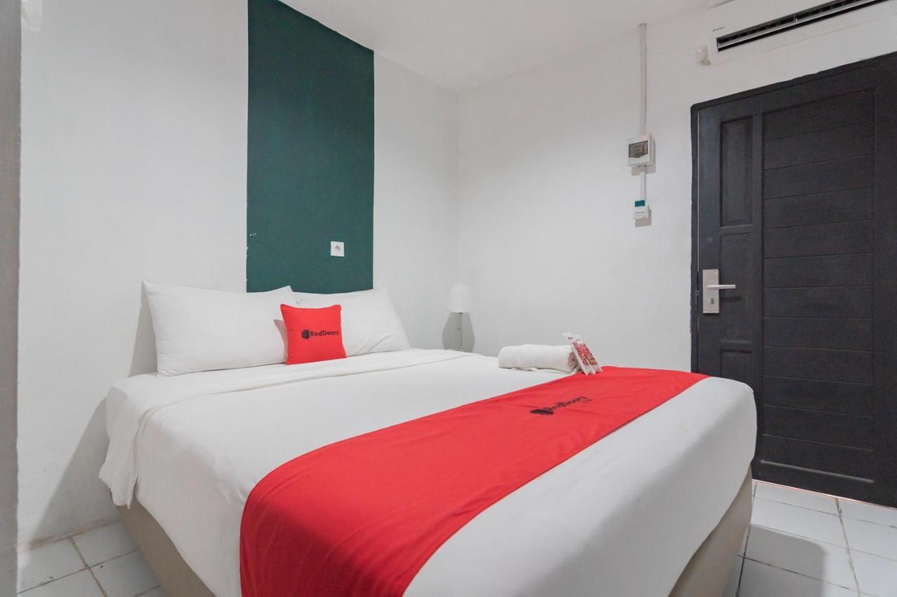 Reddoorz At Sani Guest House Balikpapan エクステリア 写真