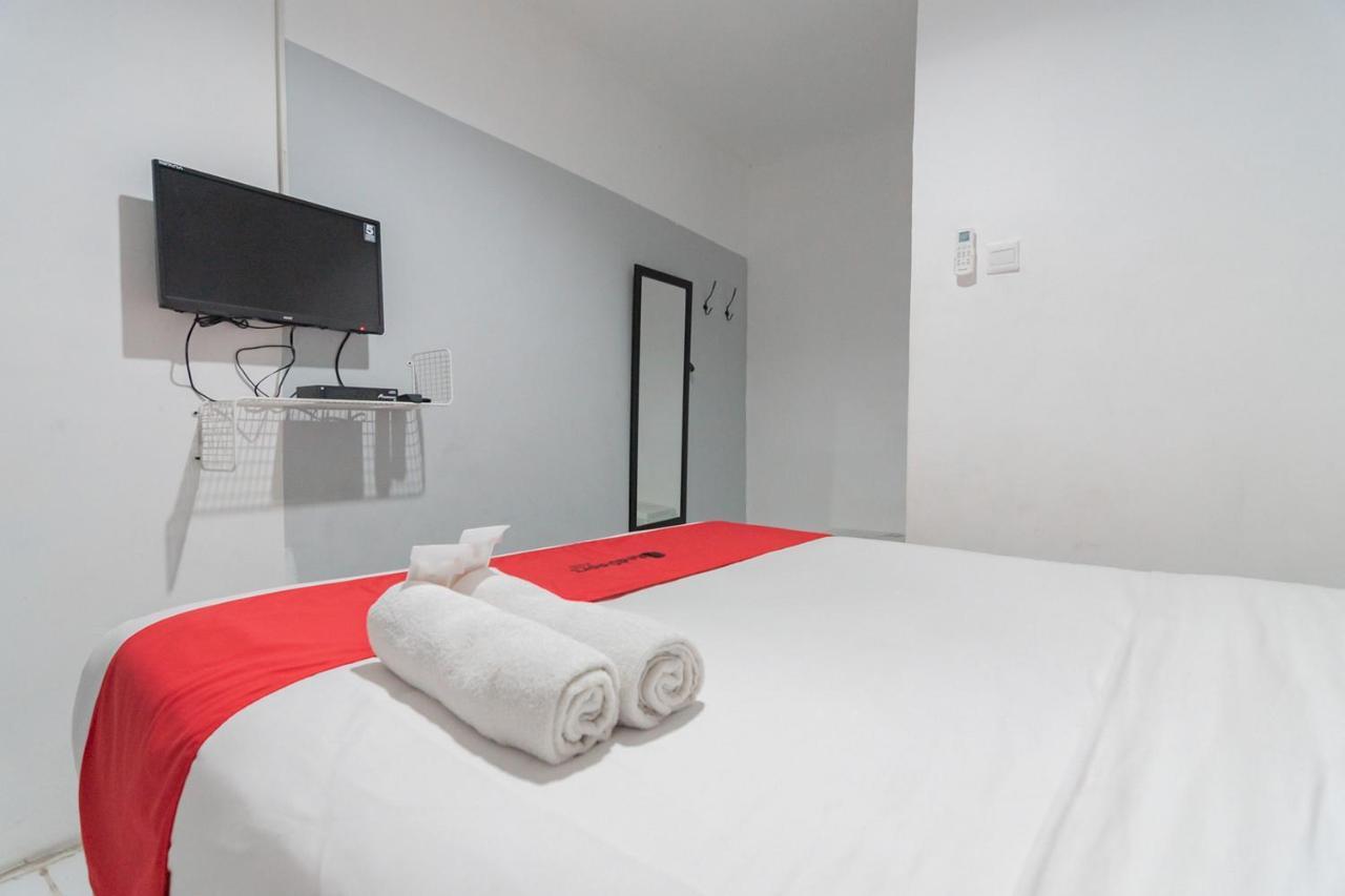 Reddoorz At Sani Guest House Balikpapan エクステリア 写真