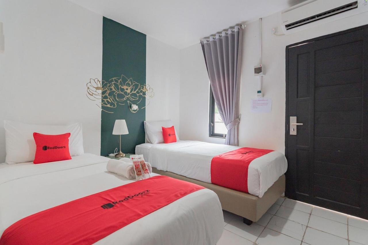Reddoorz At Sani Guest House Balikpapan エクステリア 写真